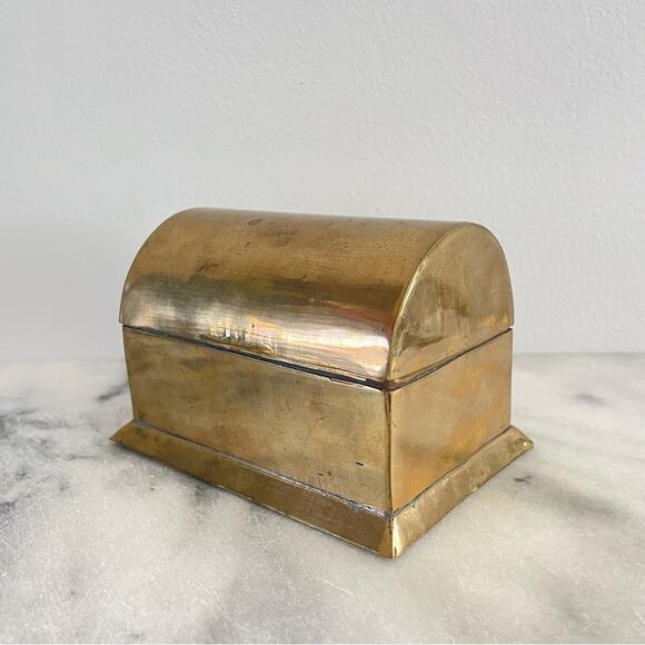 Vintage Small Gold Brass & Cedar Wood Lined Jewelry Box India Trinkets Reliquary - Picture 5 of 9